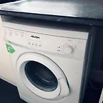 Cheerful Two Bed Home, Free Parking & Pool Table Σπίτι διακοπών Μίντλεσμπρο